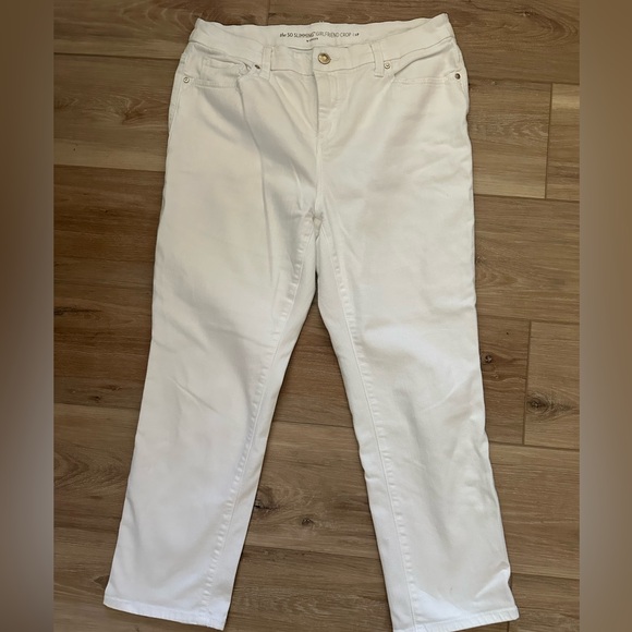 Chico's Pants - Chicos So Slimming Girlfriend Crop 1P (8P)